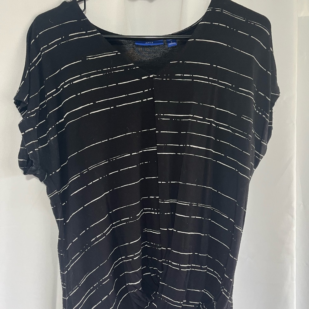 Apt 9 knot front t-shirt